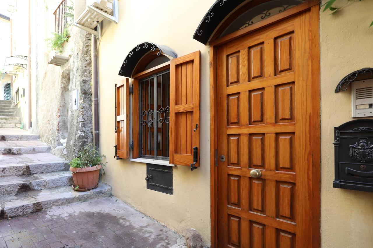 Porta Catania & Duomo Cozy Apartment Taormina Kültér fotó